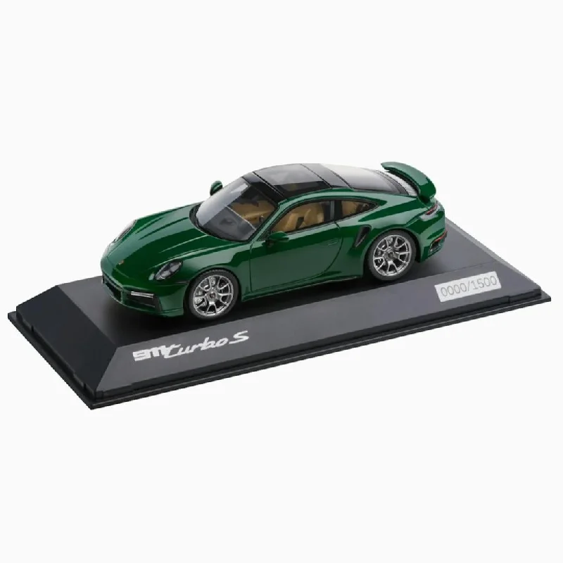 Porsche 911 Turbo S (992) Model Car 1:43 - Irish Green