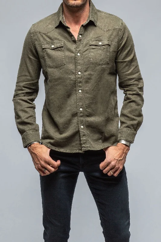 Sullivan Linen Cotton Snap Shirt In Army