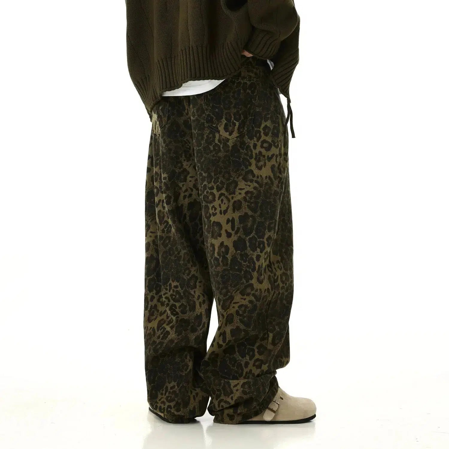 Dark Leopard Wide-Leg Multi-pocket Pants