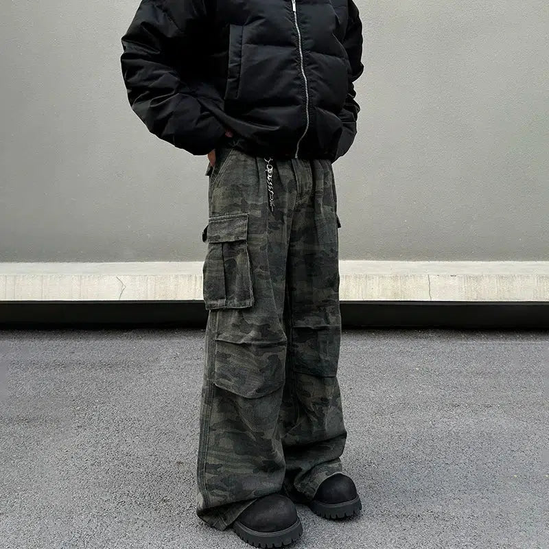 Wide-Leg Cargo Pants