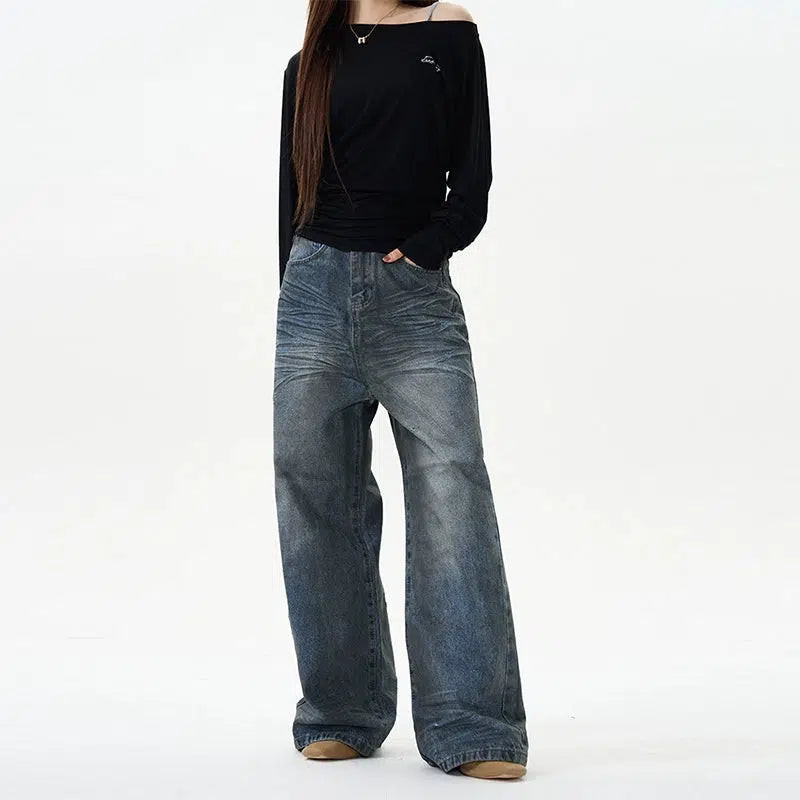 Wide-leg Straight Jeans